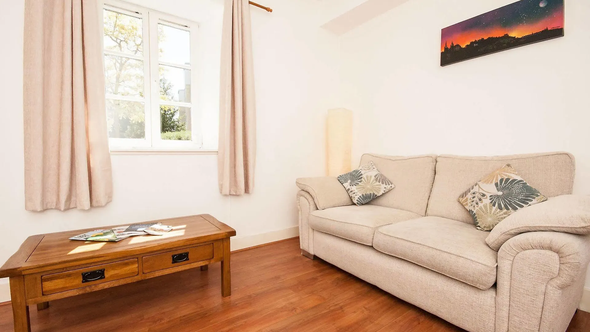 Crabbies Warehouse Apartment Edinburgh